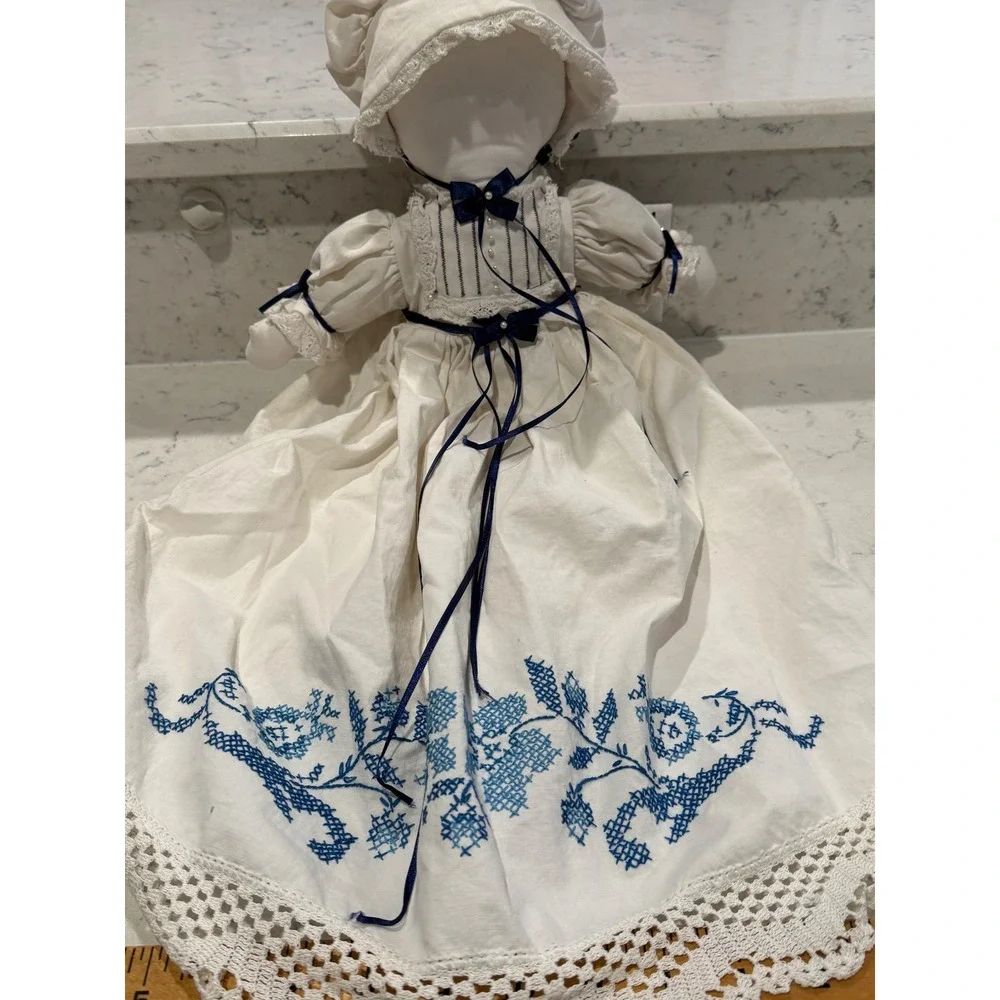 N/A charming vintage